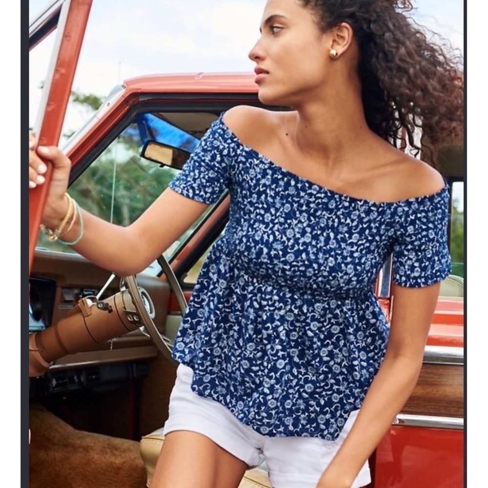 Old Navy Women XL Navy Blue Floral Smocked Off Shoulder Peplum Top Blouse